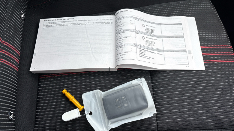 Renault Clio 1.0 TCe 90 RS Line 5dr Petrol Hatchback